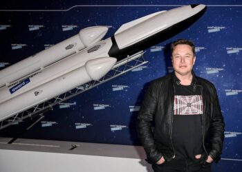SpaceX, debut spectaculos pe Nasdaq: +19% în prima zi, evaluare de 2,1 trilioane de dolari după cel mai mare IPO din istorie