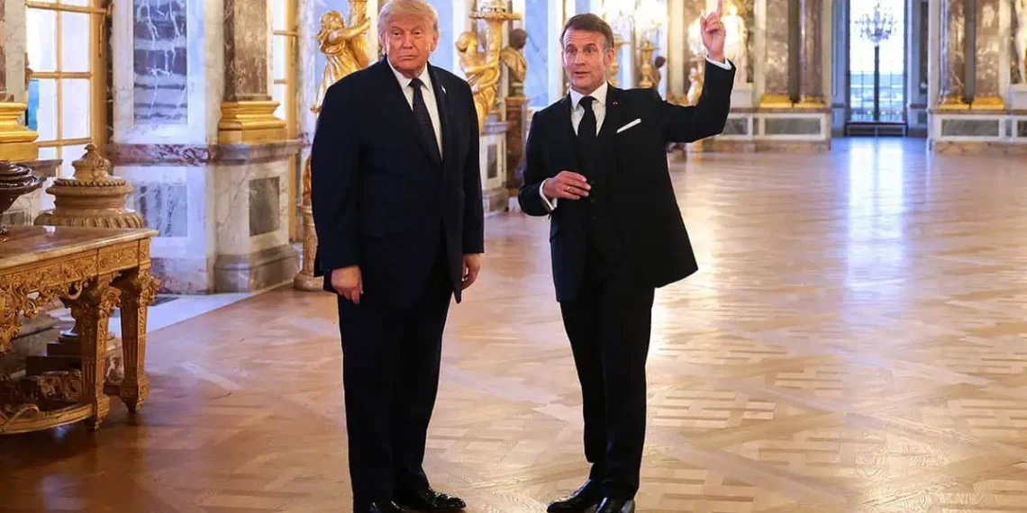 Video / Donald Trump a semnat acordul cu Iranul la Versailles – Clauzele privind Ormuzul au intrat în vigoare, petrolul Brent scade sub 80 $/baril