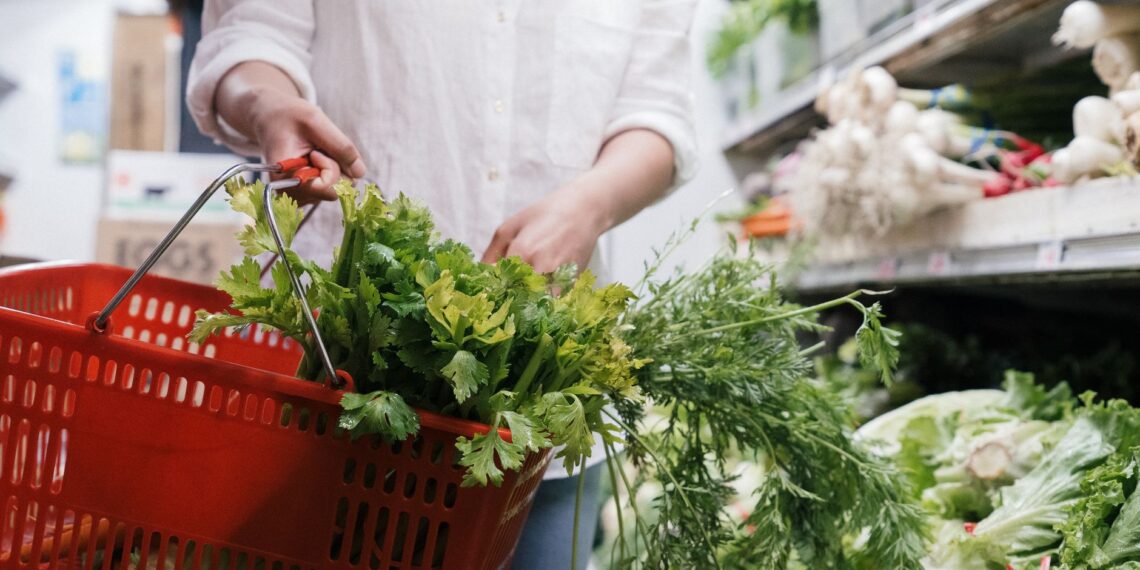 Ce să mănânci pentru un colon sănătos. Alimentele recomandate de specialiști și obiceiurile care pot afecta intestinul